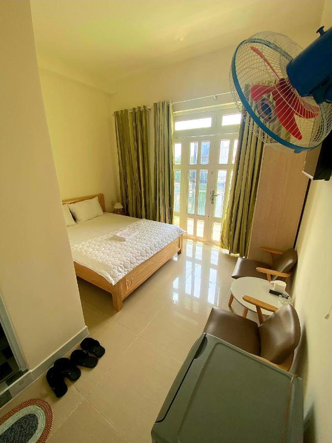 Khach San Anh Thu Hotel Хошимин Екстериор снимка