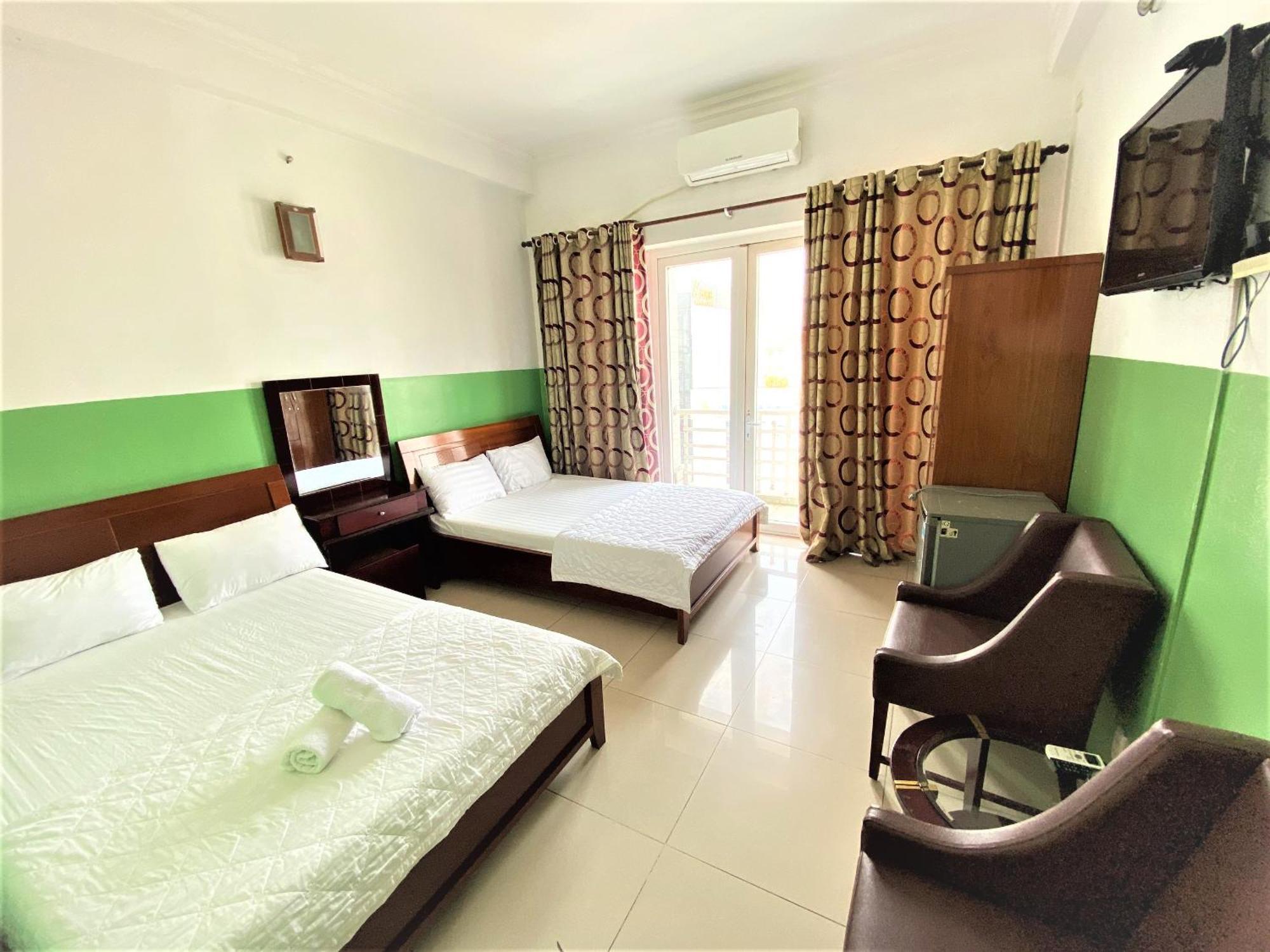 Khach San Anh Thu Hotel Хошимин Екстериор снимка