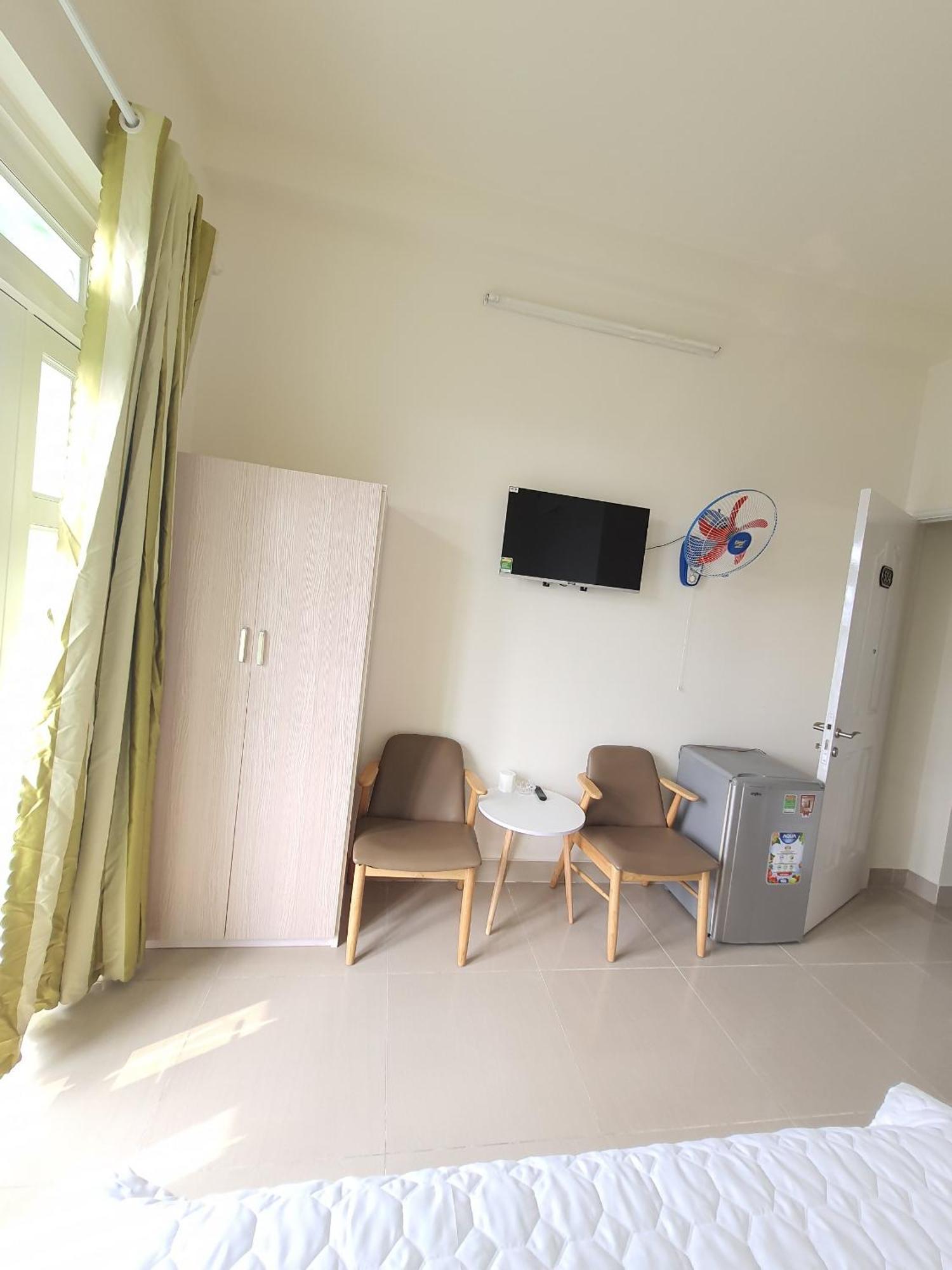 Khach San Anh Thu Hotel Хошимин Екстериор снимка