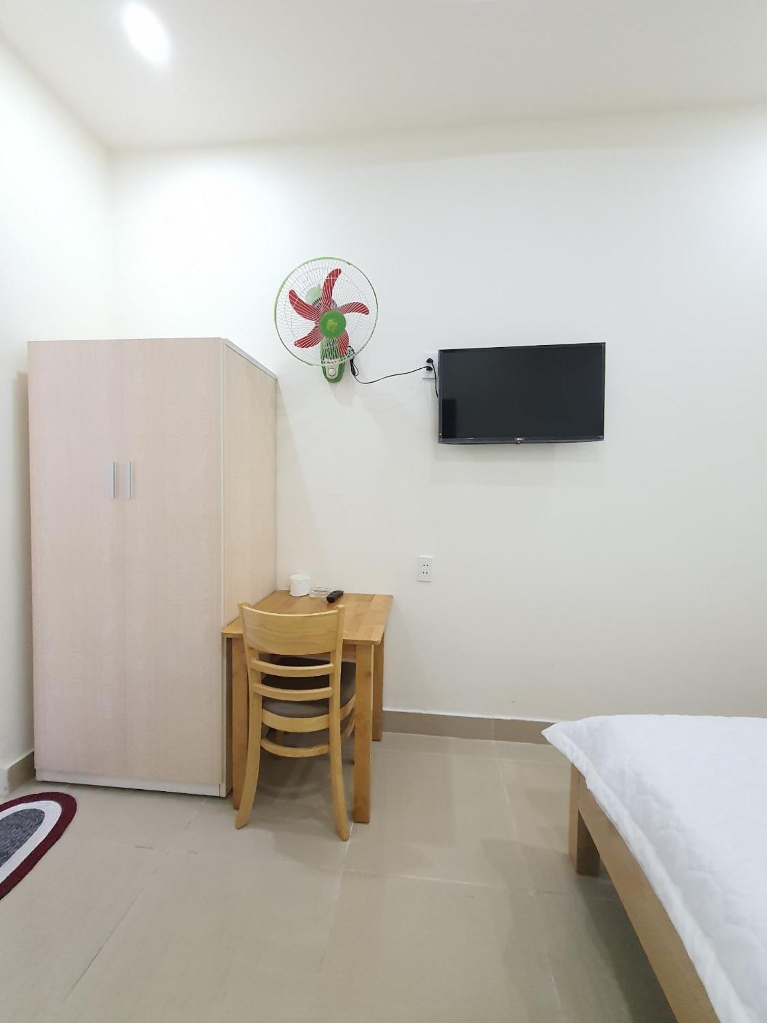 Khach San Anh Thu Hotel Хошимин Екстериор снимка