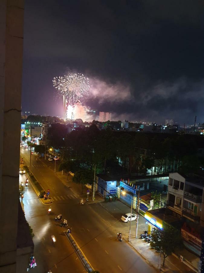 Khach San Anh Thu Hotel Хошимин Екстериор снимка